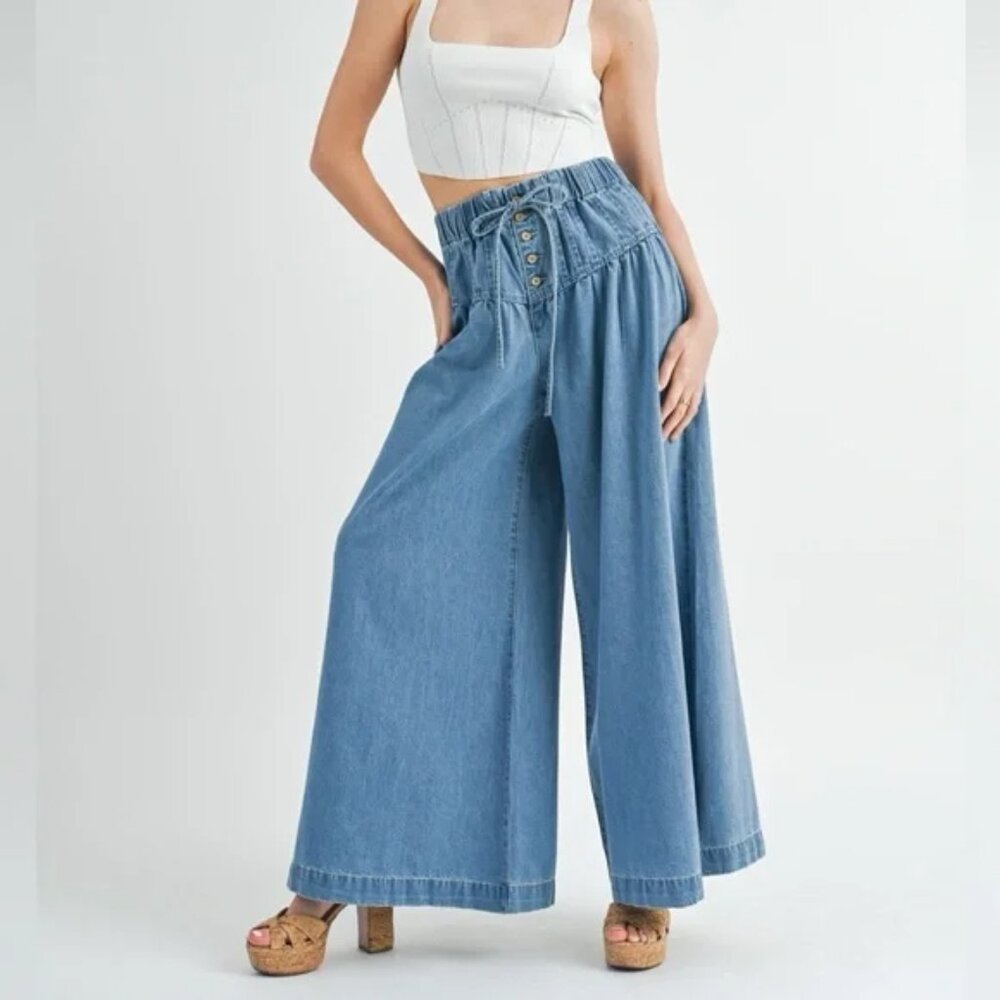 NWT Wide-Leg Jeans by Mable - Size S